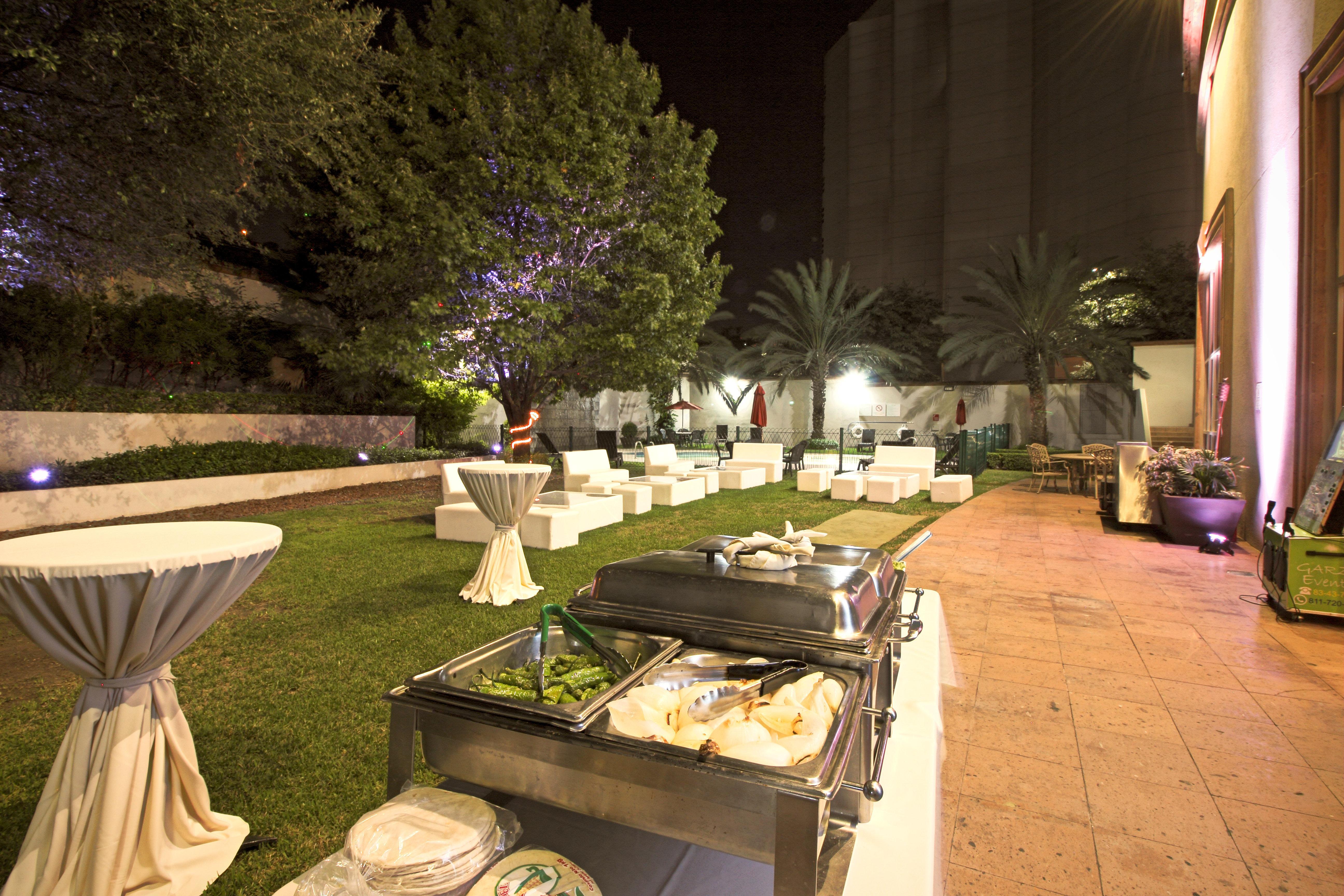 Holiday Inn Monterrey Valle By Ihg San Pedro Garza Garcia Bagian luar foto