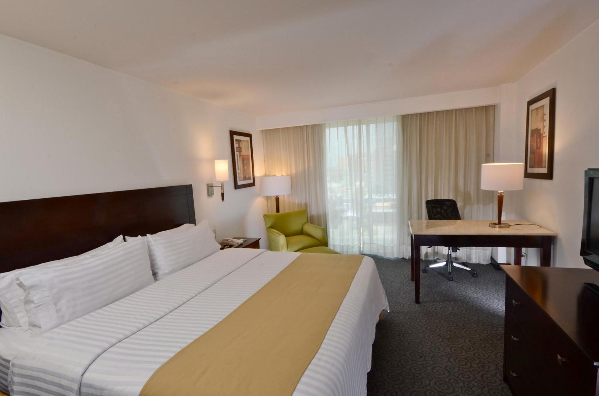 Holiday Inn Monterrey Valle By Ihg San Pedro Garza Garcia Bagian luar foto